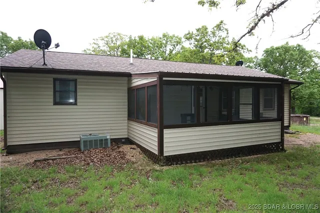 $235,000 | 747 Paulson Drive, Edwards, MO 65326