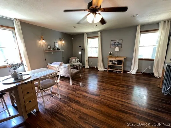 $235,000 | 747 Paulson Drive, Edwards, MO 65326