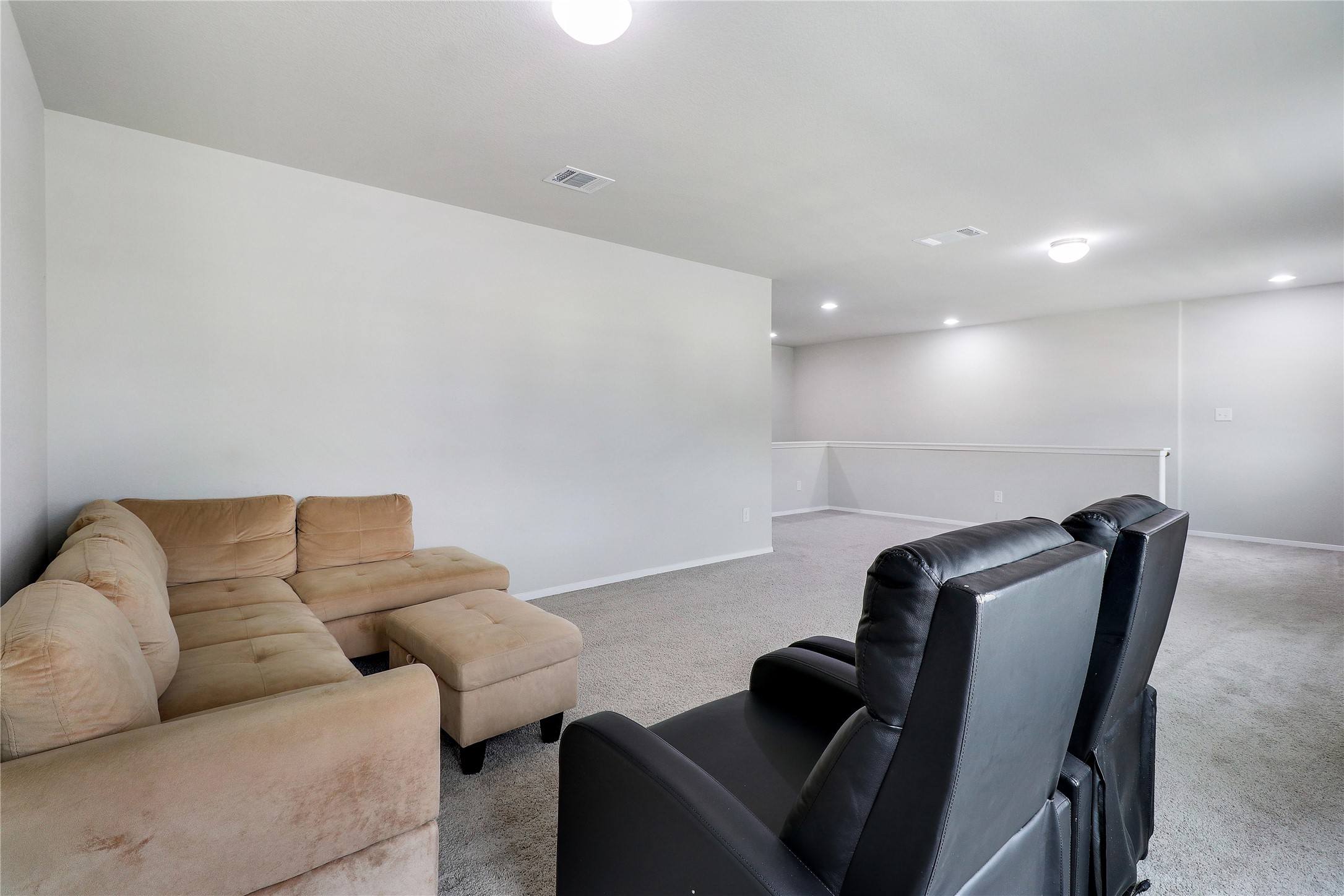 33 Bent Trl Lane Georgetown, TX 78628 - Photo 19 of 40 a projector room with furniture
