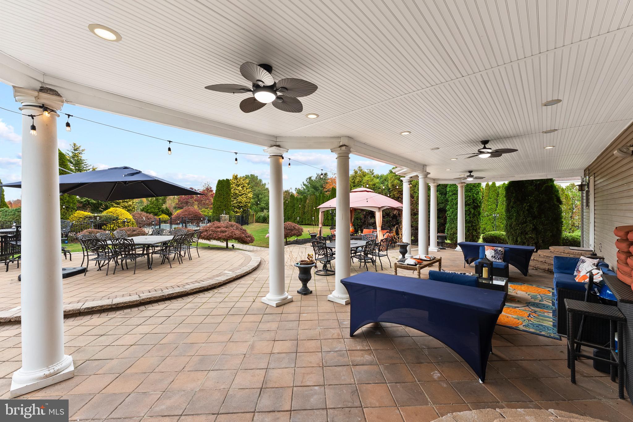 8 Sherwood Lane Columbus, NJ 08022 - Photo 78 of 85 a living room with patio furniture and a large window