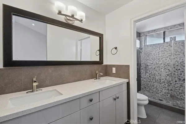$785,500 | 10831 Roycroft Street, Unit 72, Sun Valley, CA 91352