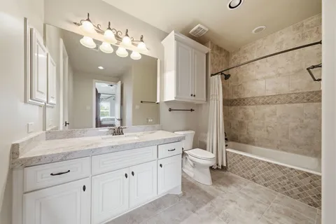 a view of bathroom with shower
