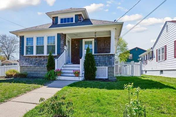 $2,400 | 117 South Atlantic Avenue, Warwick, RI 02888