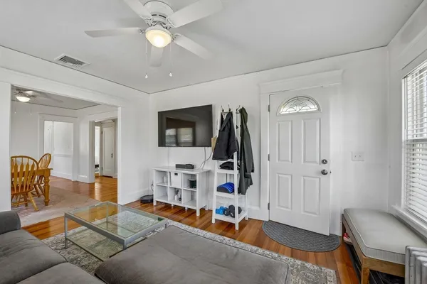 $2,400 | 117 South Atlantic Avenue, Warwick, RI 02888