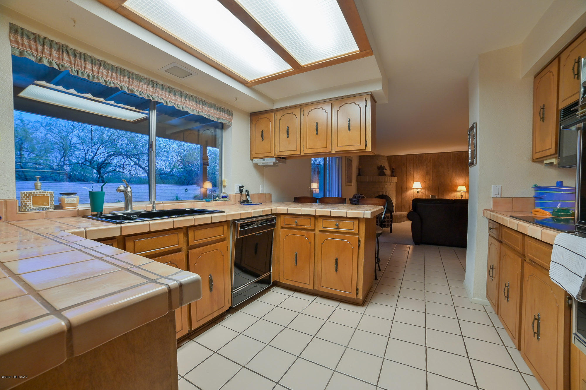 3520 North Harrison Road Tucson, AZ 85749 - Photo 5 of 50 Gallery Image 5