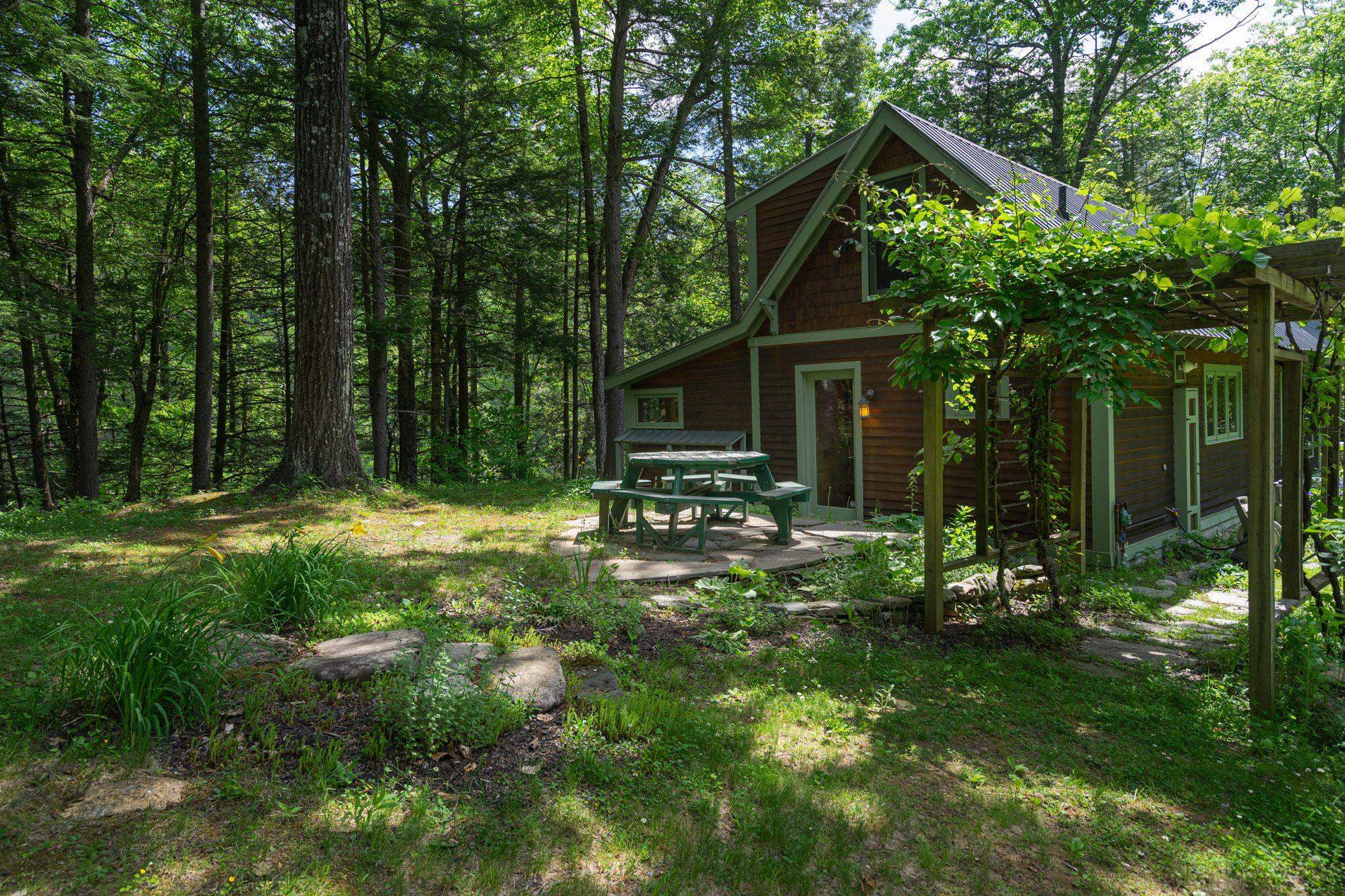 704 Dover Road Newfane, VT 05351 - Photo 23 of 32