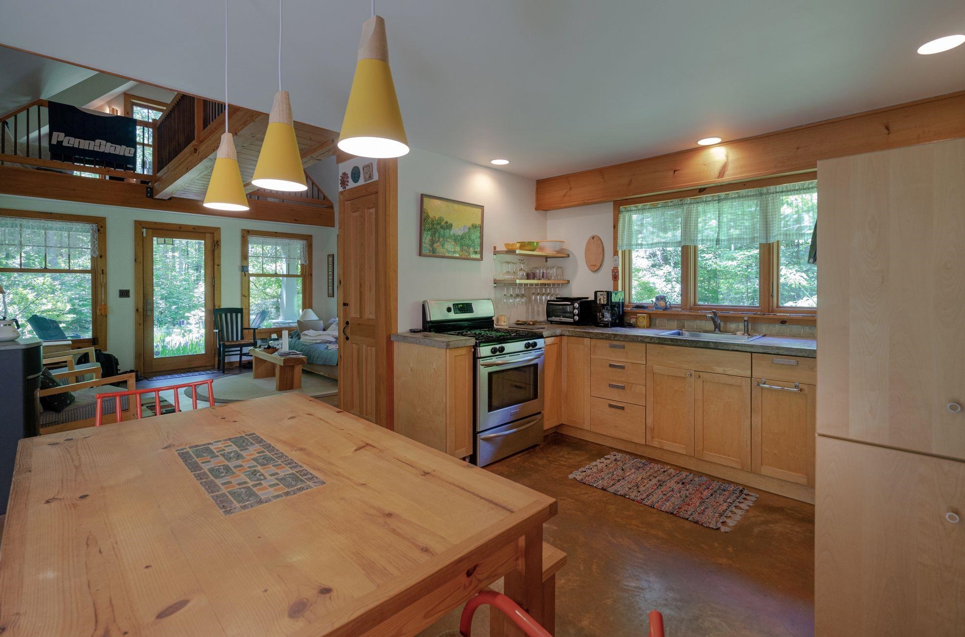 704 Dover Road Newfane, VT 05351 - Photo 3 of 32