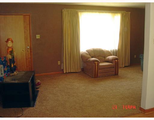 167 Creek Road New Florence, PA 15944 - Photo 8 of 8 Living Room.
