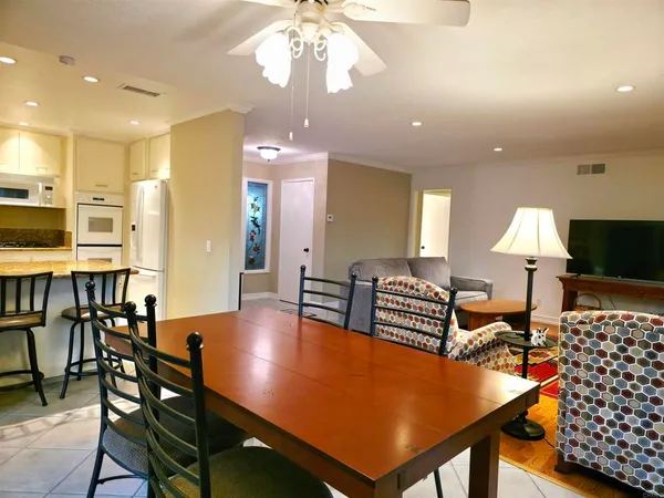 $832,000 | 27211 Capote De Pass, Unit C, San Juan Capistrano, CA 92675