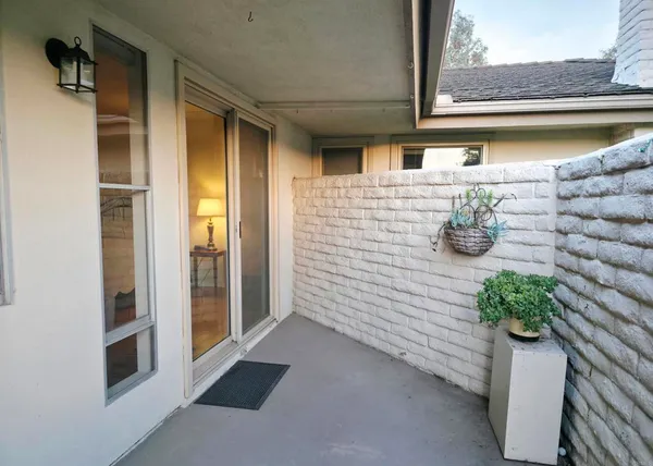 $832,000 | 27211 Capote De Pass, Unit C, San Juan Capistrano, CA 92675