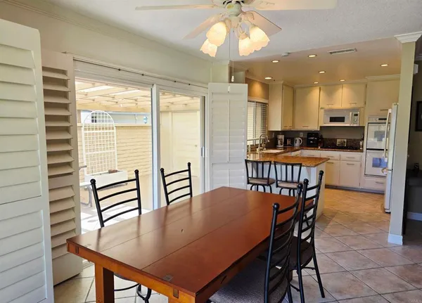 $832,000 | 27211 Capote De Pass, Unit C, San Juan Capistrano, CA 92675