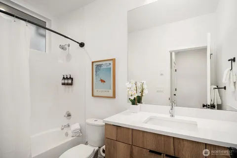 $664,000 | 1406 21st Avenue, Unit A, Seattle, WA 98122