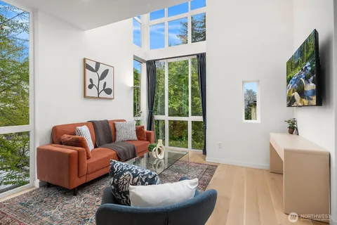 $664,000 | 1406 21st Avenue, Unit A, Seattle, WA 98122