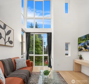 $664,000 | 1406 21st Avenue, Unit A, Seattle, WA 98122