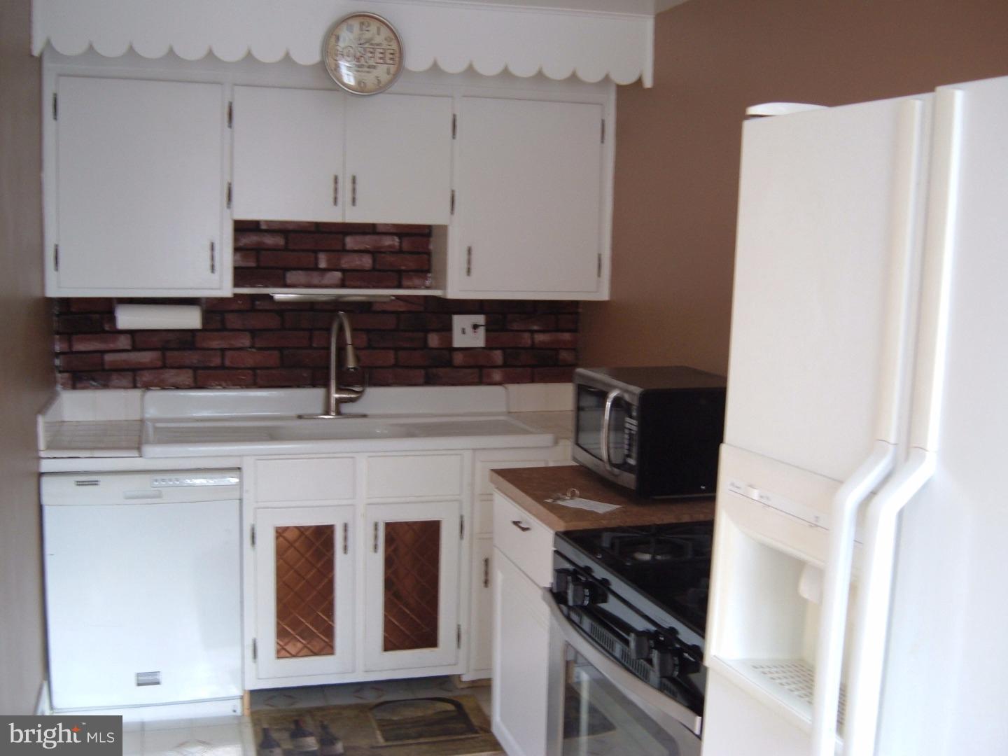 5338 Delmar Road Clifton Heights, PA 19018 - Photo 5 of 23 Gallery Image 5