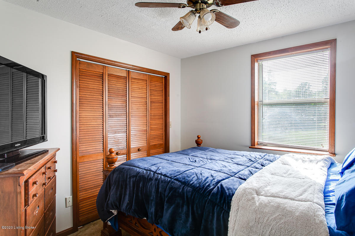 4407 Routt Road Louisville, KY 40299 - Photo 36 of 52 4407 Routt Rd-42