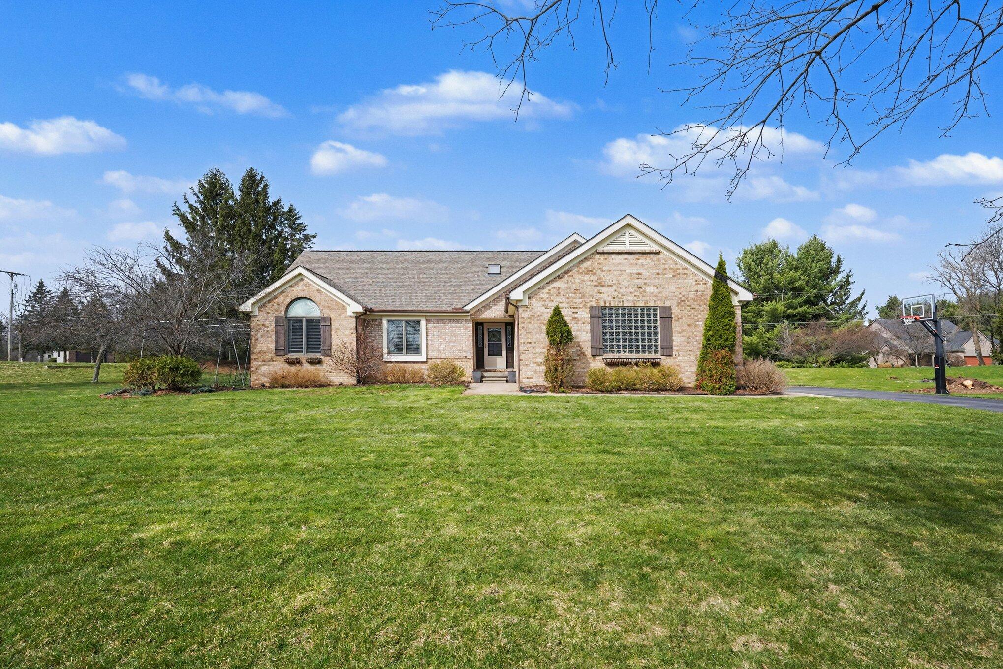 13288 Sumac Road South Lyon, MI 48178 - Photo 1 of 31 001_file_1344