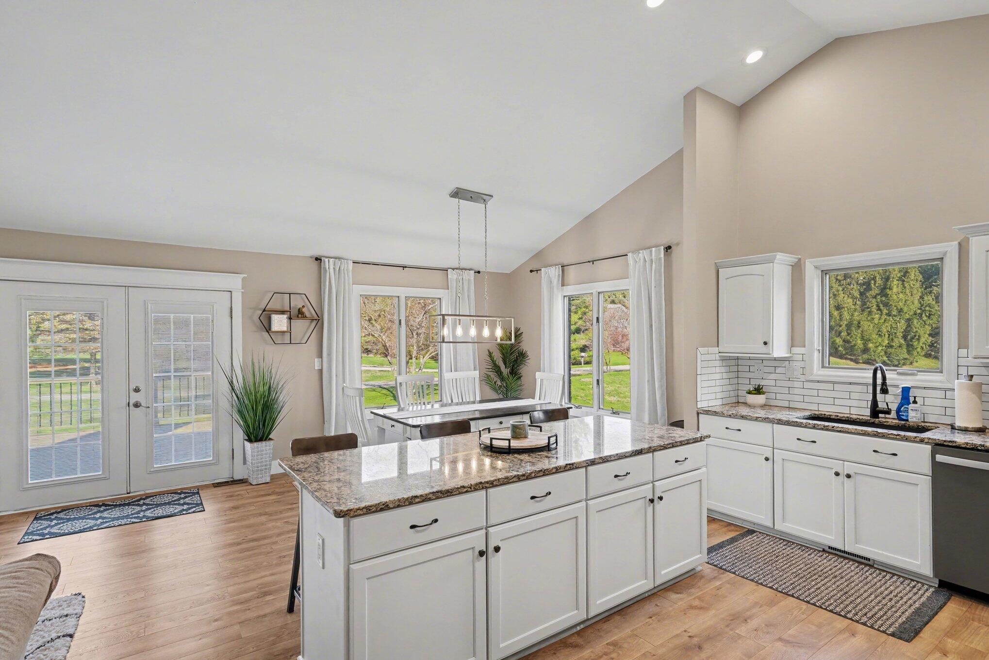 13288 Sumac Road South Lyon, MI 48178 - Photo 6 of 31 006_file_5097