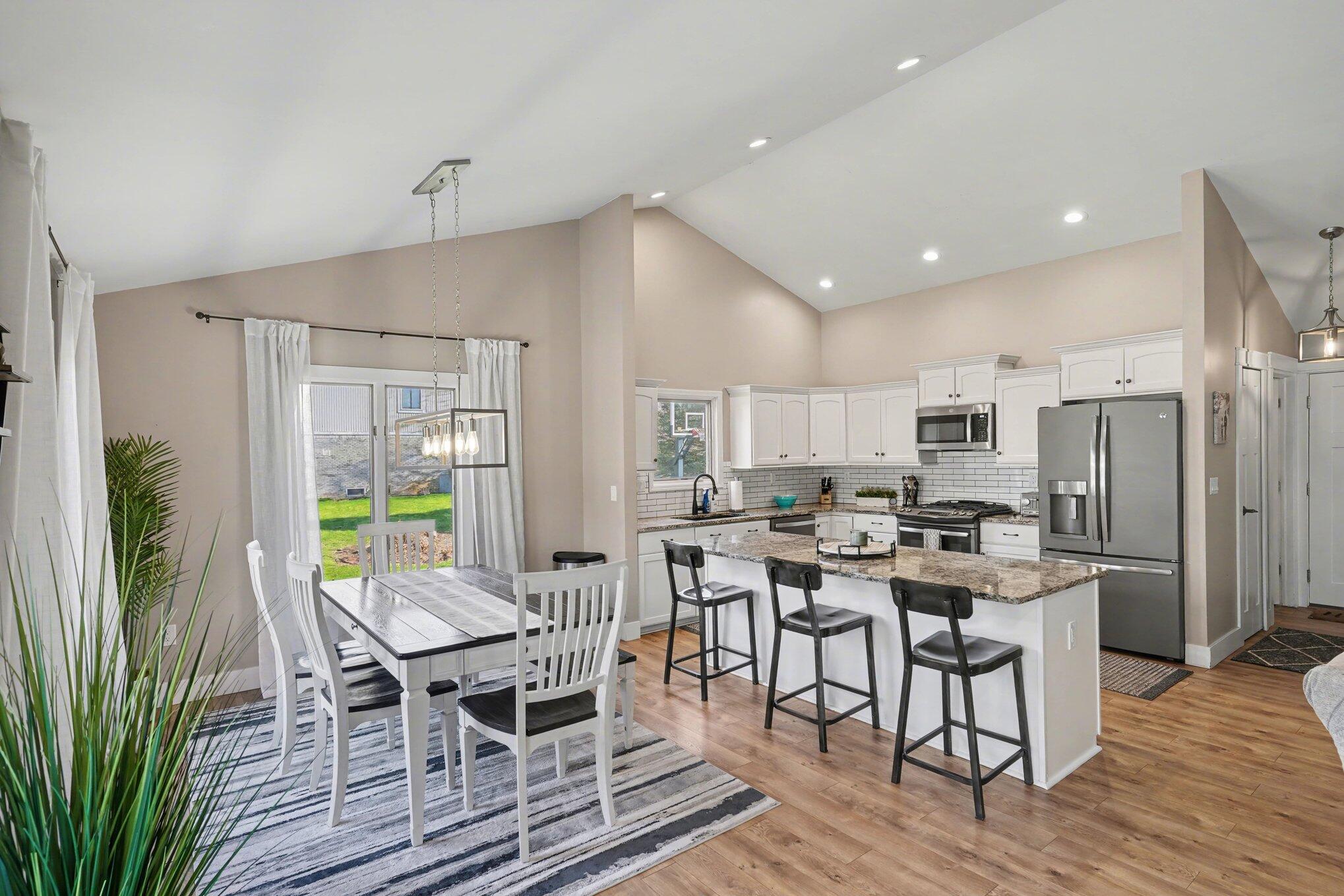 13288 Sumac Road South Lyon, MI 48178 - Photo 9 of 31 009_file_5998