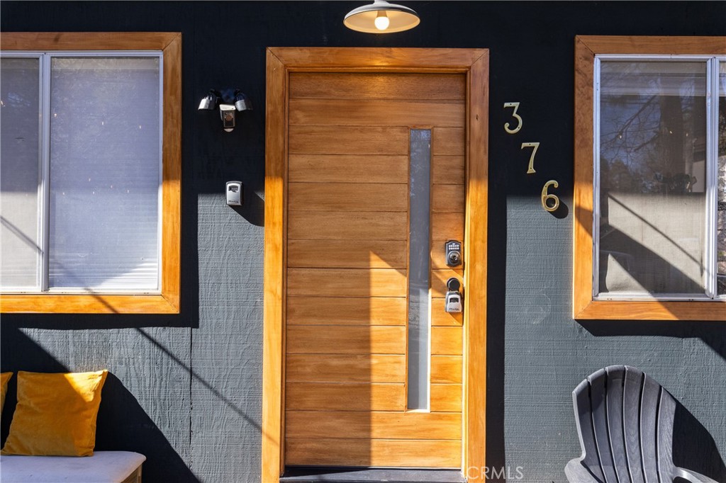 376 Riverside Avenue Sugarloaf, CA 92386 - Photo 4 of 28