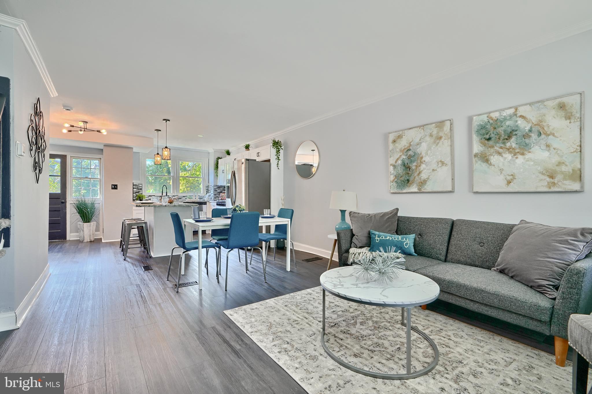 327 Grove Park Road Brooklyn Park, MD 21225 - Photo 4 of 39