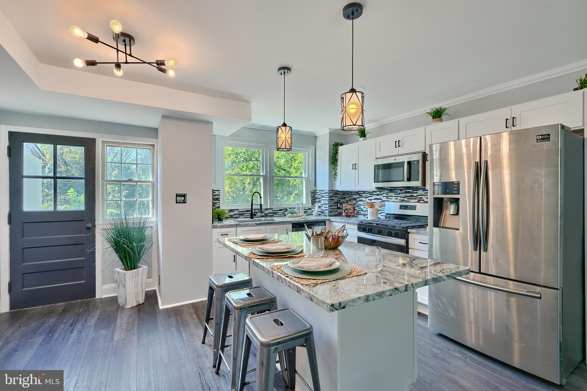 327 Grove Park Road Brooklyn Park, MD 21225 - Photo 9 of 39