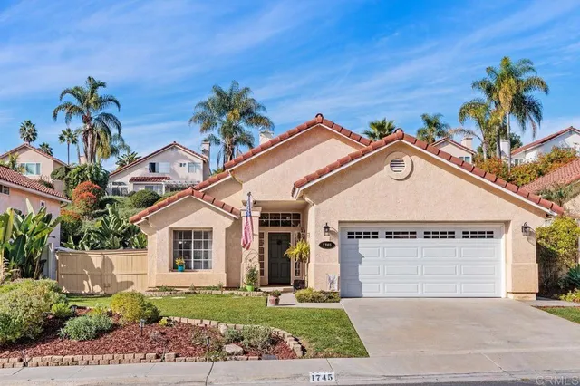 $837,500 | 1745 Crystal Ridge Way, Vista, CA 92081