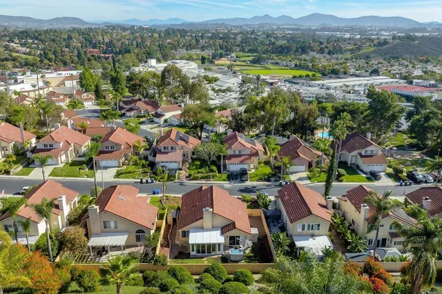 $837,500 | 1745 Crystal Ridge Way, Vista, CA 92081