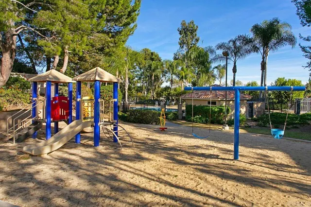 $837,500 | 1745 Crystal Ridge Way, Vista, CA 92081