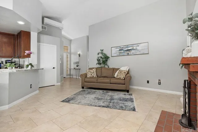 $837,500 | 1745 Crystal Ridge Way, Vista, CA 92081