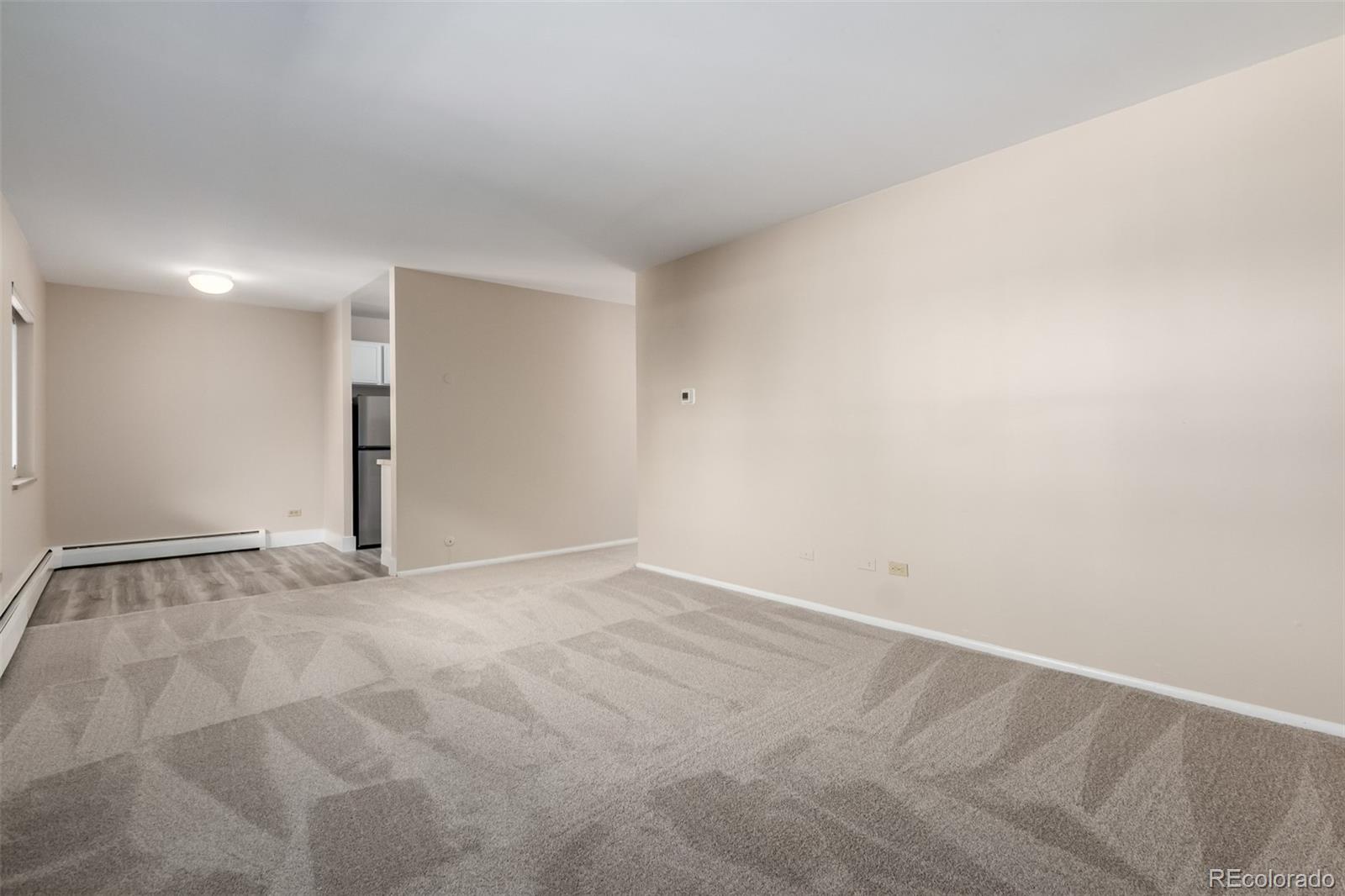 830 20th Street, Unit 206 Boulder, CO 80302 - Photo 7 of 27 a view of an empty room
