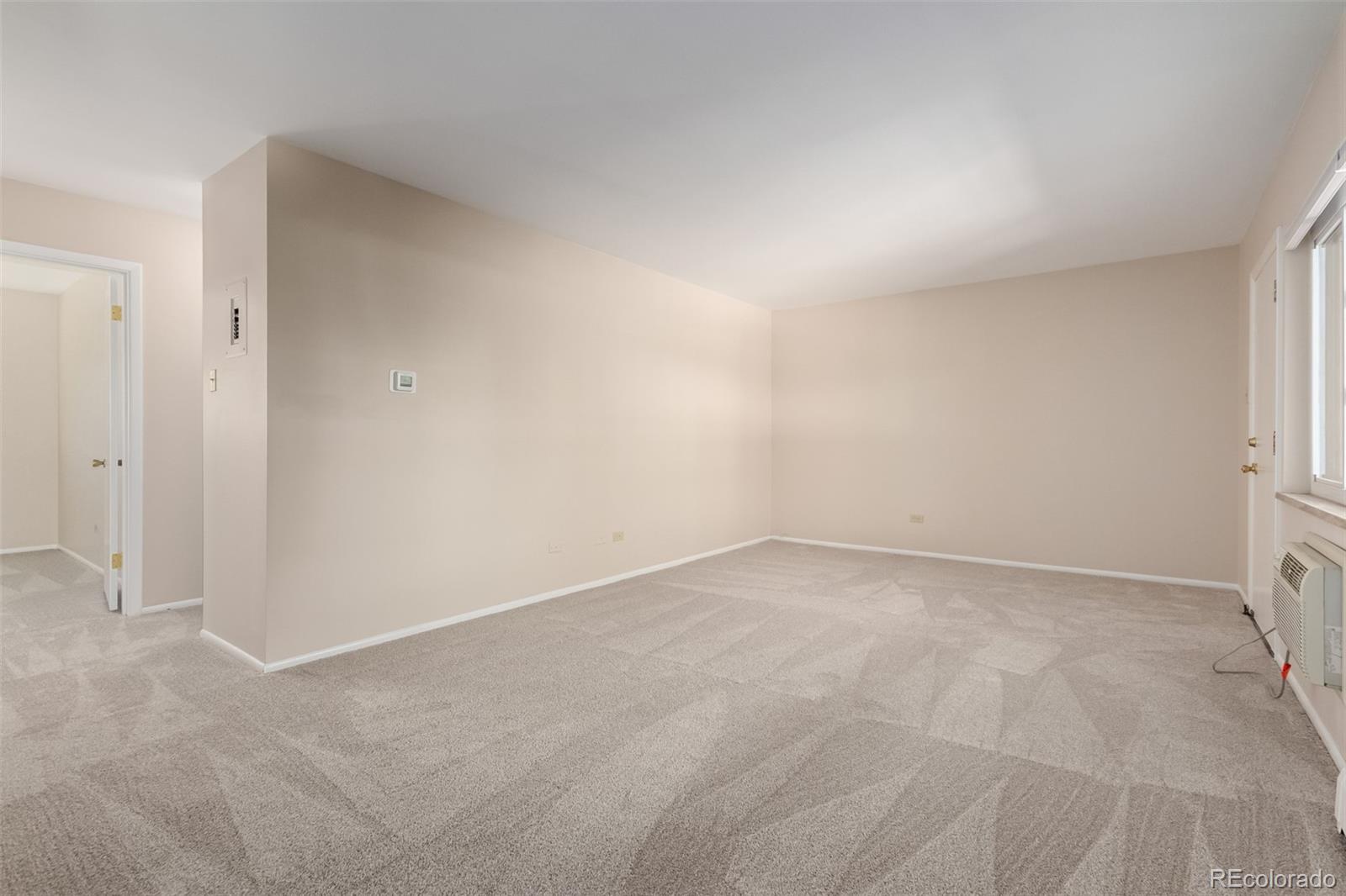 830 20th Street, Unit 206 Boulder, CO 80302 - Photo 8 of 27 a view of an empty room