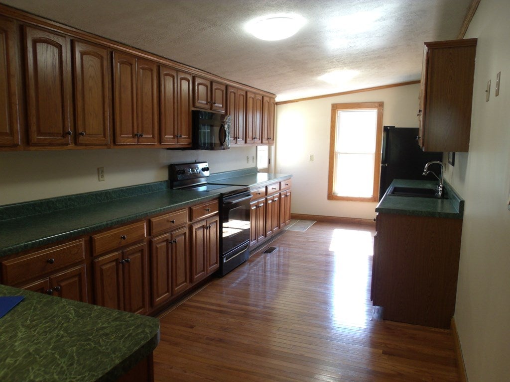 906 Grinstead Mill Road Cave City, KY 42127 - Photo 3 of 21 Gallery Image 3