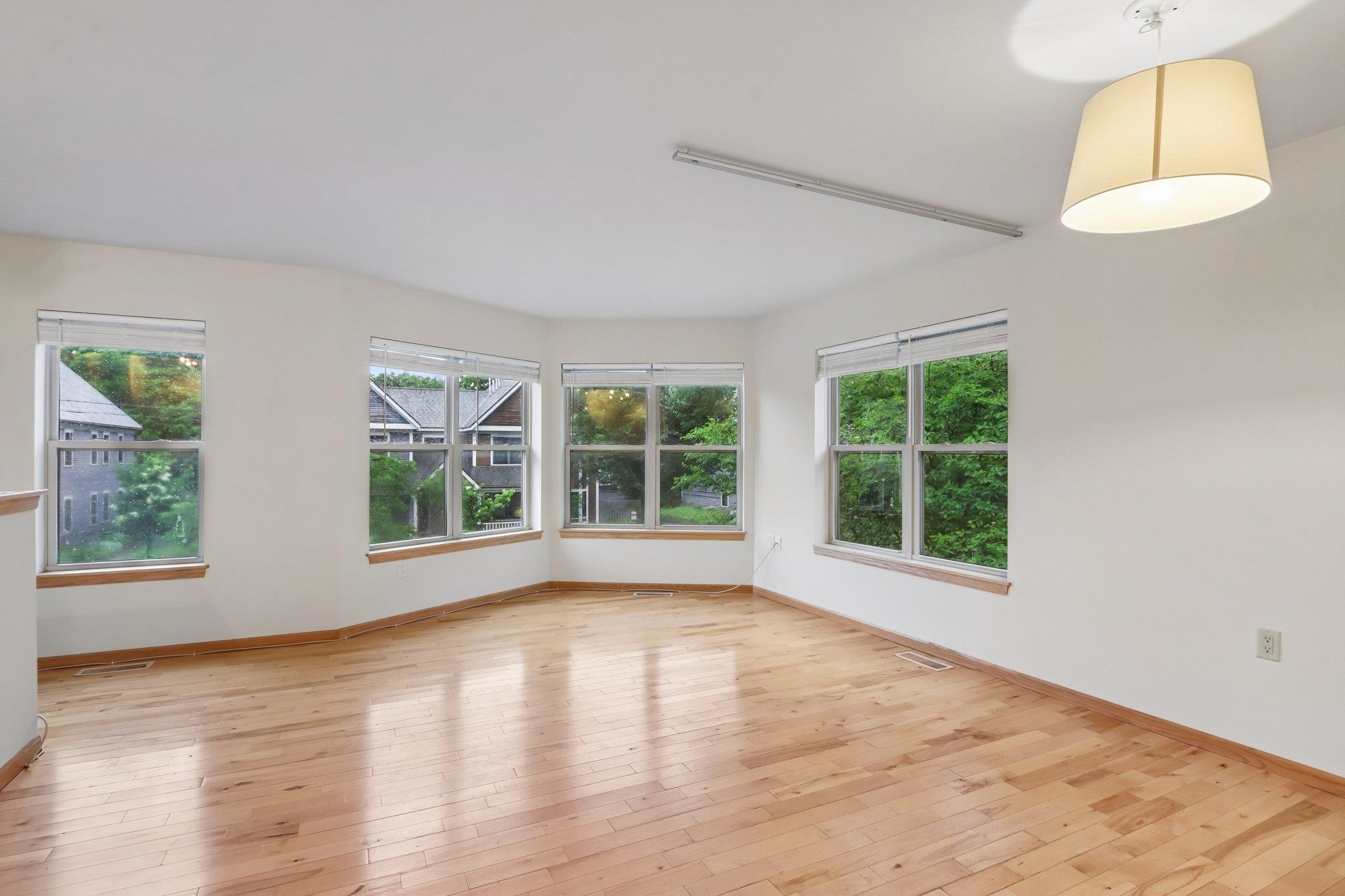 641 East Dayton Street Madison, WI 53703 - Photo 6 of 35