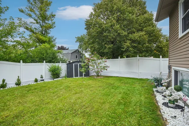 $545,000 | 1860 Burr Ridge Drive, Hoffman Estates, IL 60192