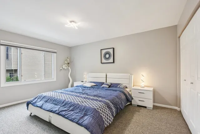 $545,000 | 1860 Burr Ridge Drive, Hoffman Estates, IL 60192