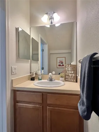 $299,999 | 3644 Pine Knot Drive, Valrico, FL 33596