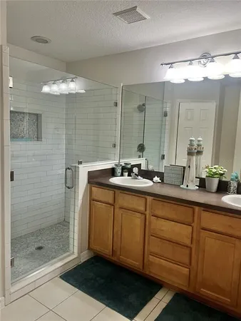 $299,999 | 3644 Pine Knot Drive, Valrico, FL 33596
