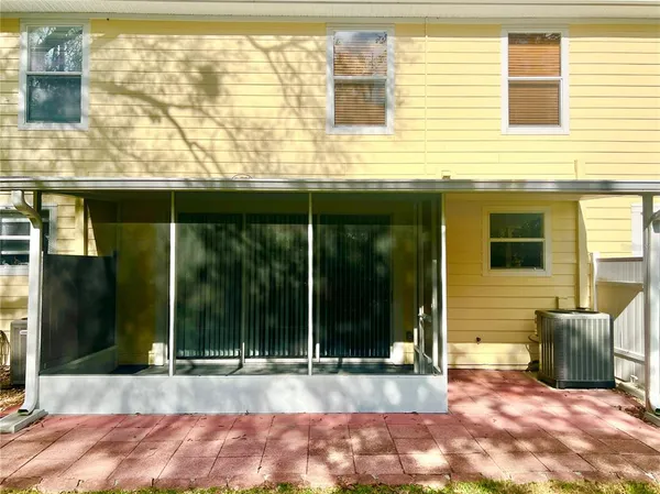 $299,999 | 3644 Pine Knot Drive, Valrico, FL 33596