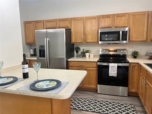 $299,999 | 3644 Pine Knot Drive, Valrico, FL 33596