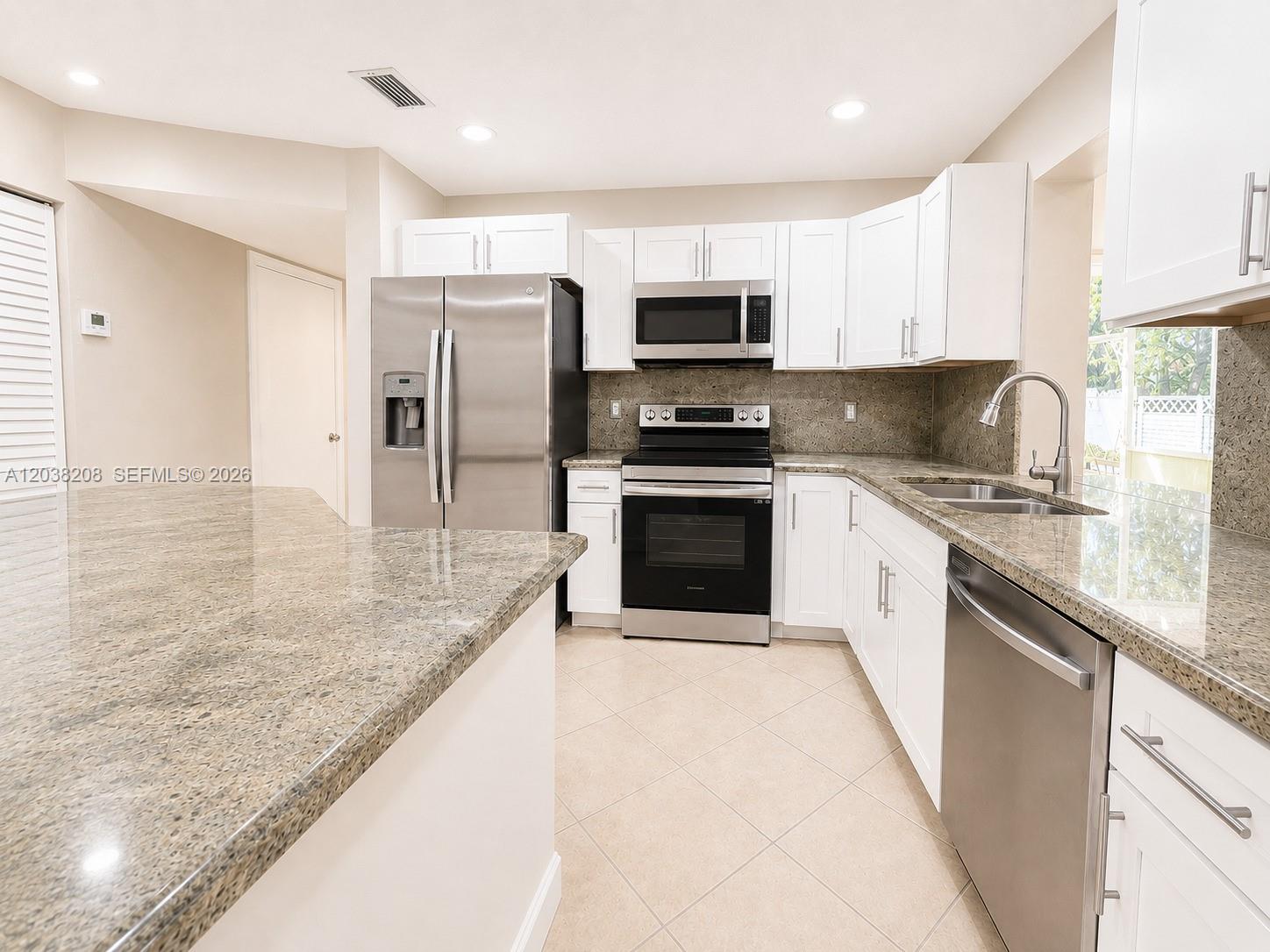 11188 Sandpoint Terrace Boca Raton, FL 33428 - Photo 7 of 32