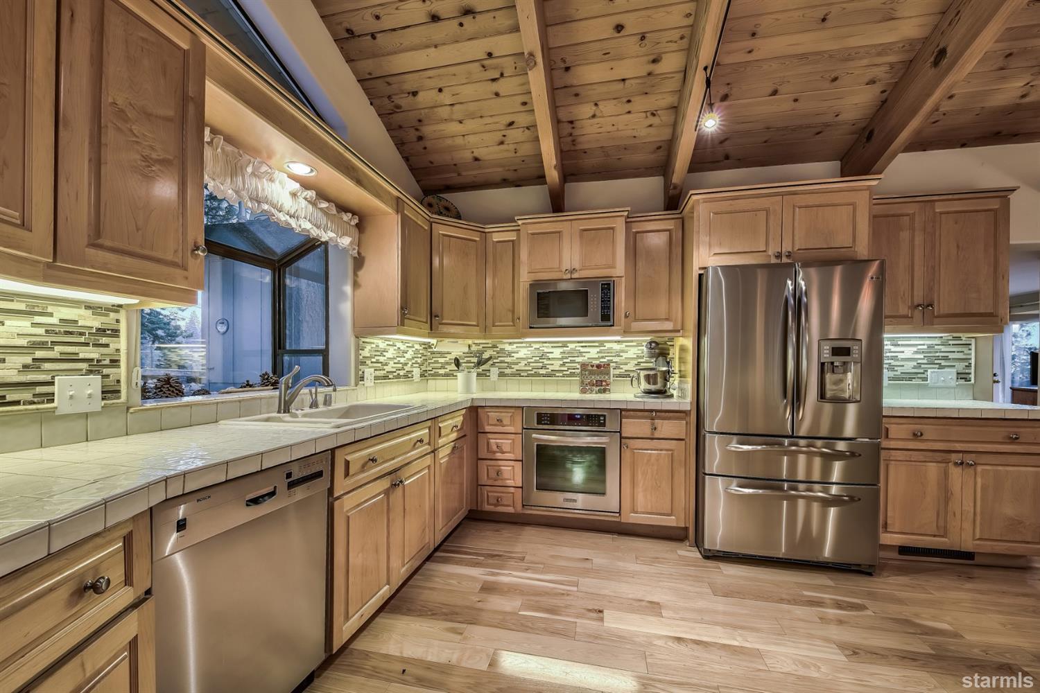 216 Sunflower Circle Stateline, NV 89449 - Photo 15 of 25