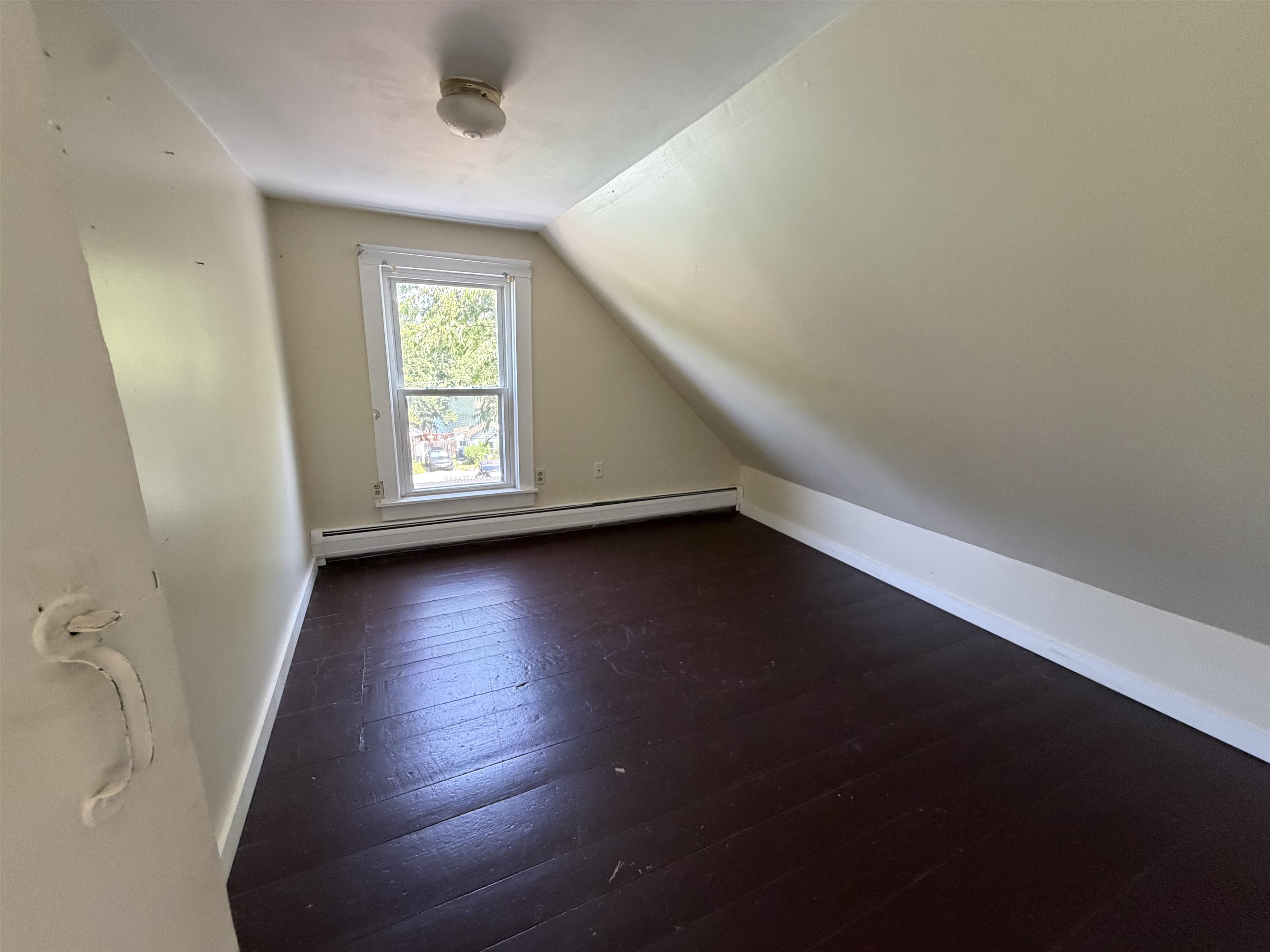 6 Milford Street Amherst, NH 03031 - Photo 9 of 12