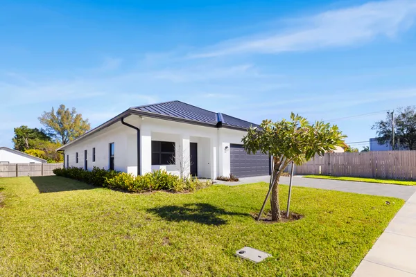 $4,500 | 2311 Zeder Avenue, Delray Beach, FL 33444