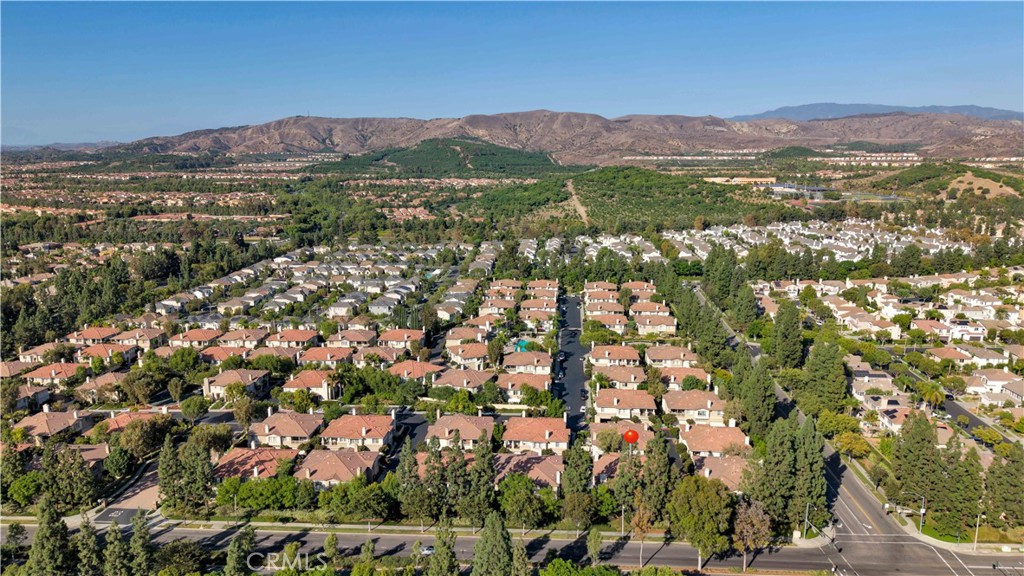 329 Rathbourne Irvine, CA 92620 - Photo 34 of 52 Gallery Image 34