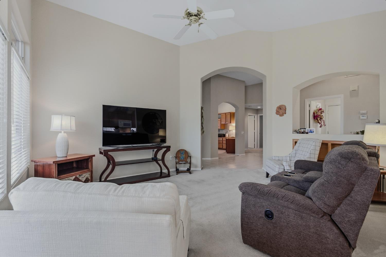 7532 Timberrose Way Roseville, CA 95747 - Photo 5 of 42