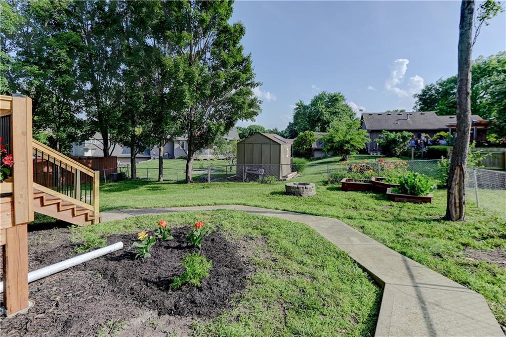 1103 Brookside Place Raymore, MO 64083 - Photo 83 of 93