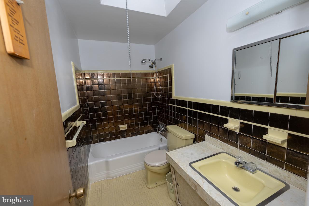 8648 Rugby Street Philadelphia, PA 19150 - Photo 45 of 51 Gallery Image 45