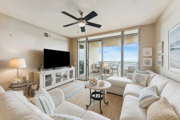 $925,000 | 801 East Beach Drive, Unit TW0908, Galveston, TX 77550