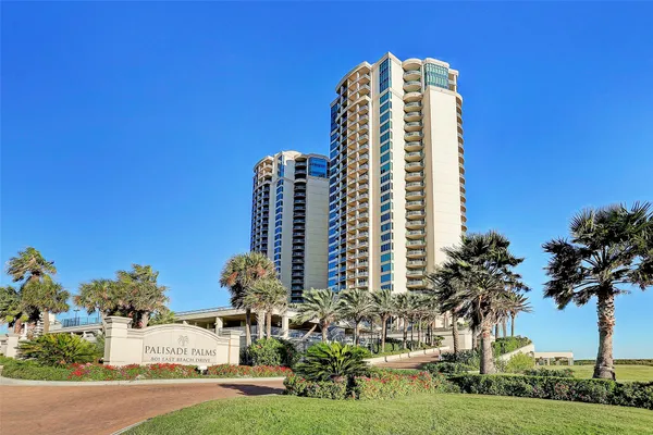 $925,000 | 801 East Beach Drive, Unit TW0908, Galveston, TX 77550